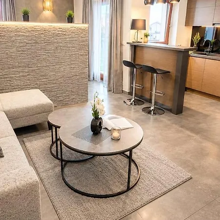 Blue Angel, Park Free Apartment