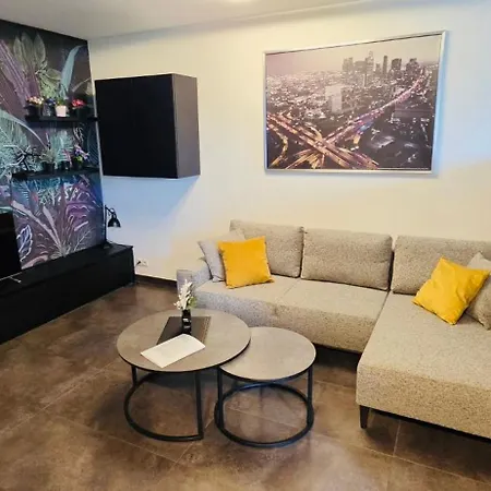 Blue Angel, Park Free Apartment